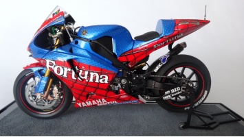 mtk12-004 yamaha yzr-m1 spiderman 003