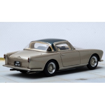 43-13 ferrari 250gt ellena 1957 04