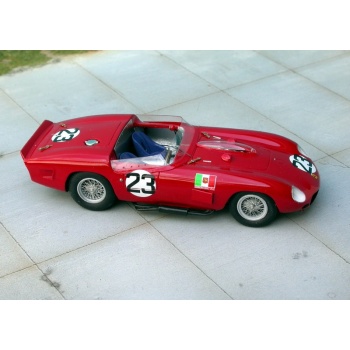 43-47b ferrari 250 tri61 serenissima 1er sebring 1962 -8