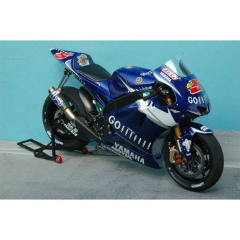 mtk12-015 yamaha m1 2005 edwards-1