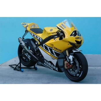 mtk12-017 rossi laguna seca 2005-1