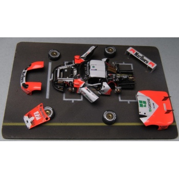 si04c porsche 911 gt1-97 jmb fia-gt97 5