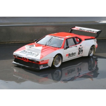 tk24-333 bmw m1 lm80 n84 stuck montage lolo-01
